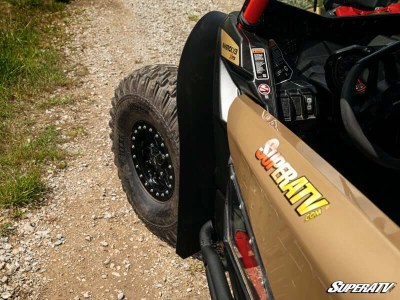 cam-am_x3_fender_flares_10.jpg