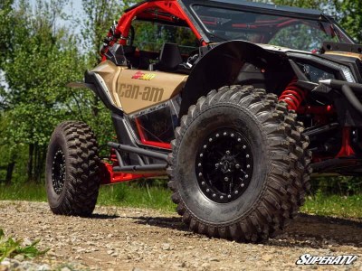 cam-am_x3_fender_flares_9.jpg