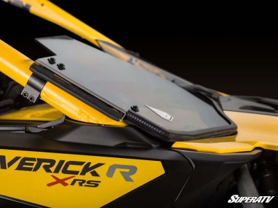can-am-maverick-r-cockpit-style-haf-windshield_03.jpg