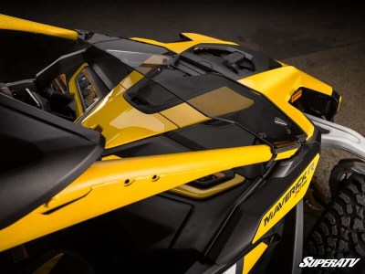 can-am-maverick-r-cockpit-style-haf-windshield_04.jpg