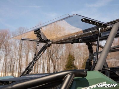 can-am_commander_flip_up_windshield_3b_2.jpg