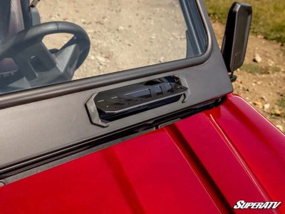 cf-moto-u10-glass-windshield-vented_05.jpg