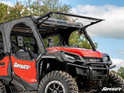 honda-pioneer-1000-power-flip-windshield_05.jpg