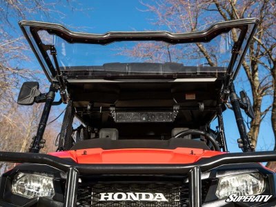 honda-pioneer-700-and-700-4-poly-power-flip-windshield_04.jpg