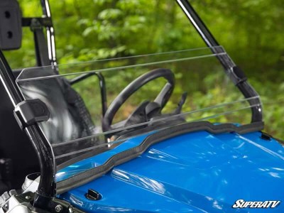 honda_pioneer_520_half_windshield_4.jpg