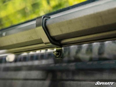 tracker-800-sx-rear-winshield_03a.jpg