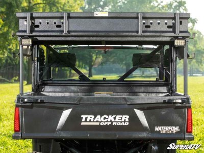 tracker-800-sx-rear-winshield_08a.jpg
